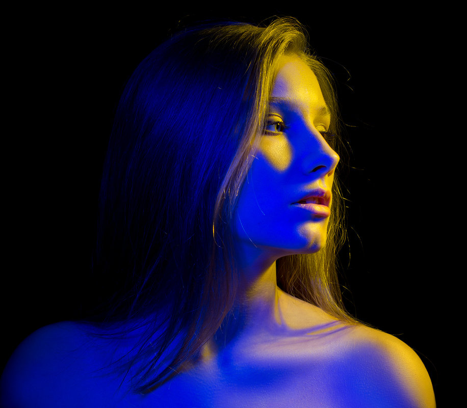 Neon effects for your photos online