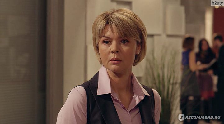 Между нами девочками 1 и 2 сезон: содержание серий