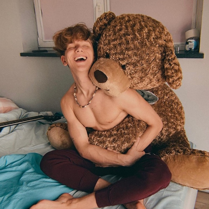 Андрей ноилс
